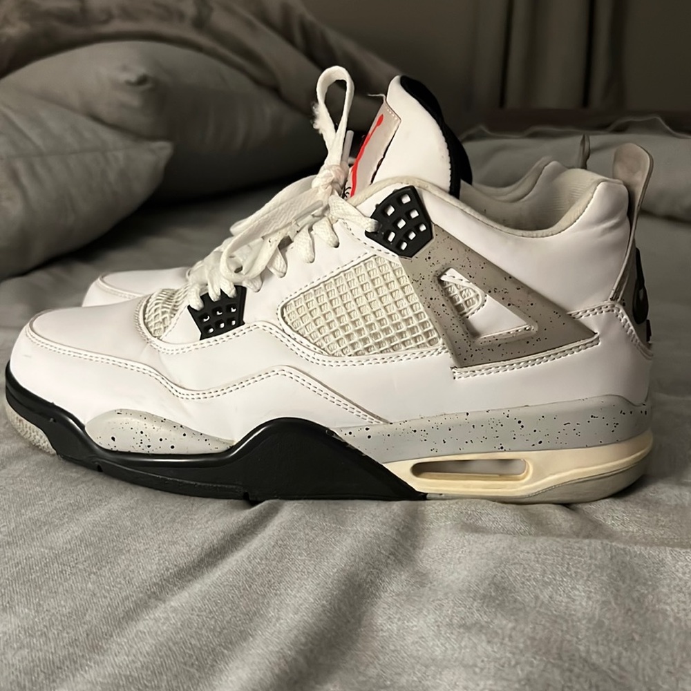 Jordan 4 Cement